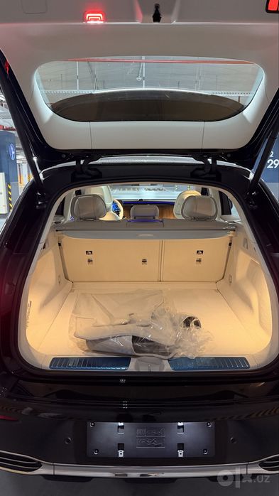Mersedes Benz eqe 500 SUV 2025