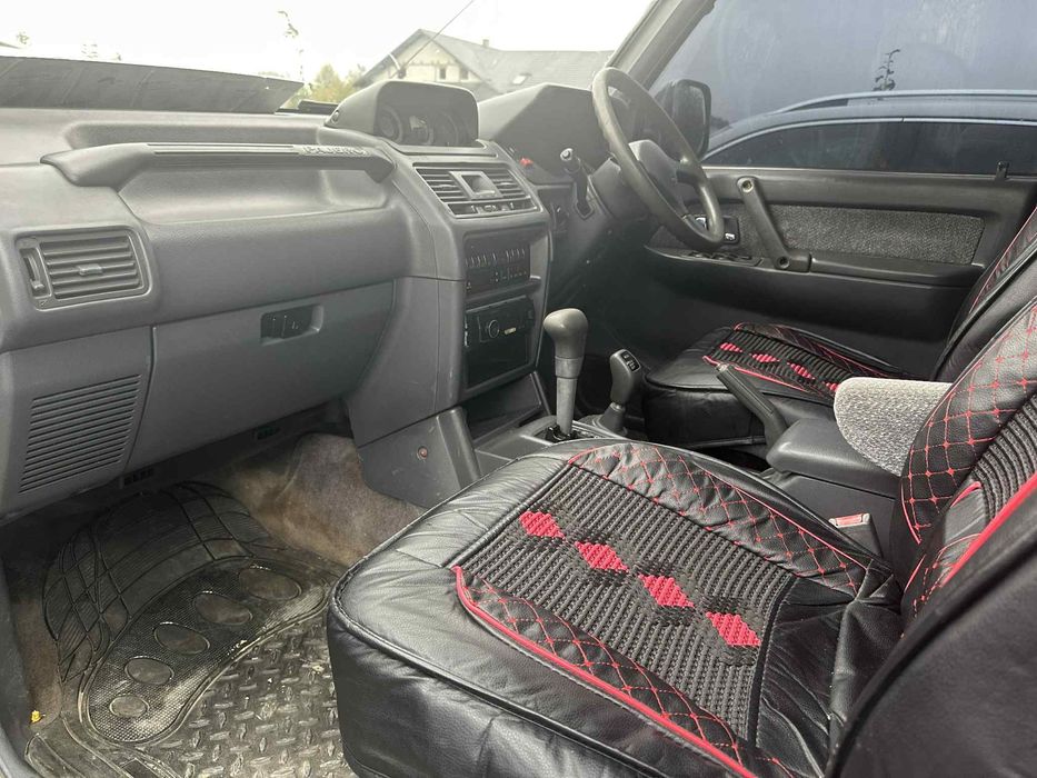 MITSUBISHI Pajero 1995 — imagine 3