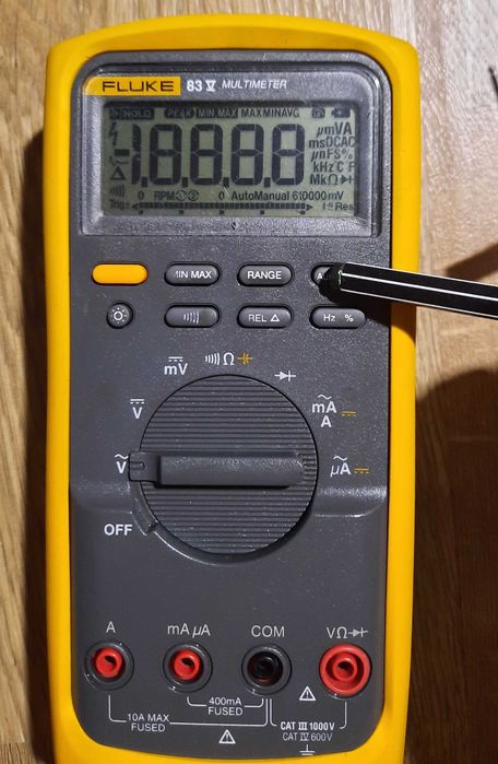 WELLER SP 25L паяльник, мультиметр Fluke 83V