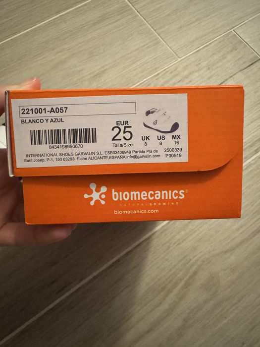 Papuci Biomecanics 25, noi