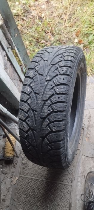 Продам комплект зимней резины ханкук
