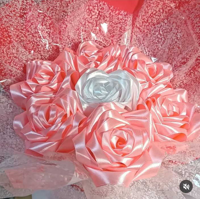 Атласные Розы ручной работы