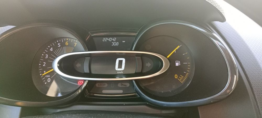 Vând Renault Clio 2015