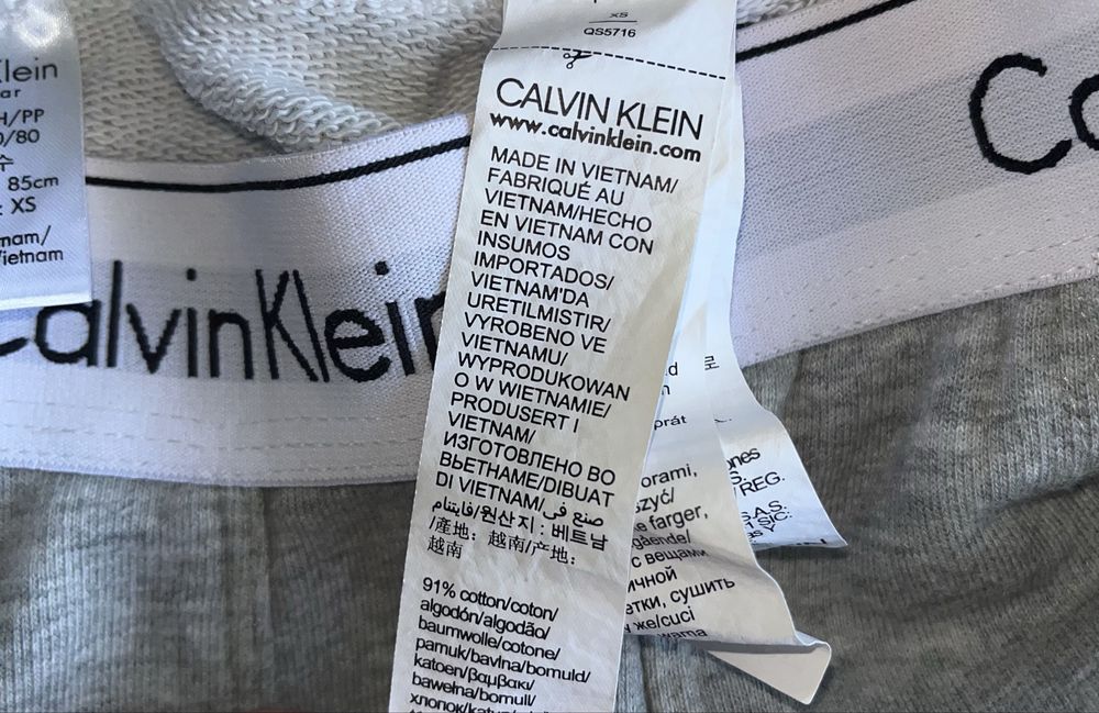 Pantaloni Calvin Klein, marimea XS