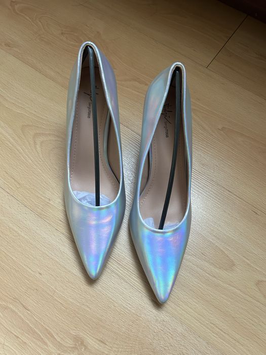 дамски обувки на висок ток