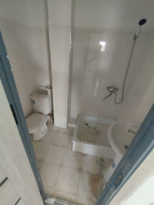 Jizzax otchoparda 3 xona uy sotiladi.