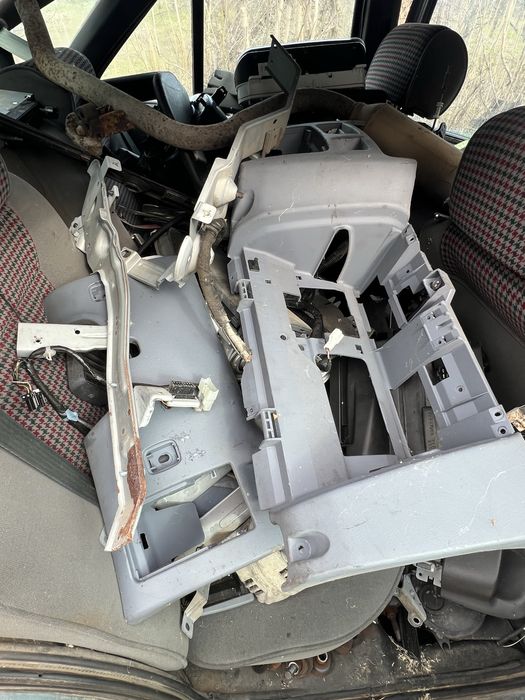 Mitsubishi Space Star 1.3 части