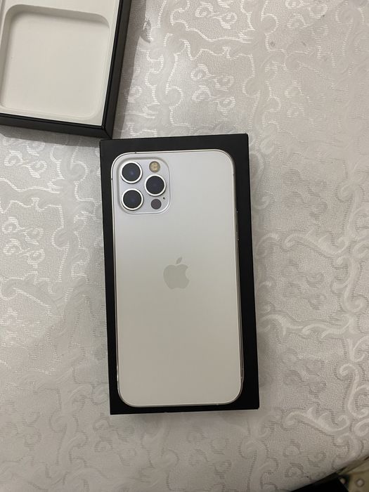 iphone.12.про……..