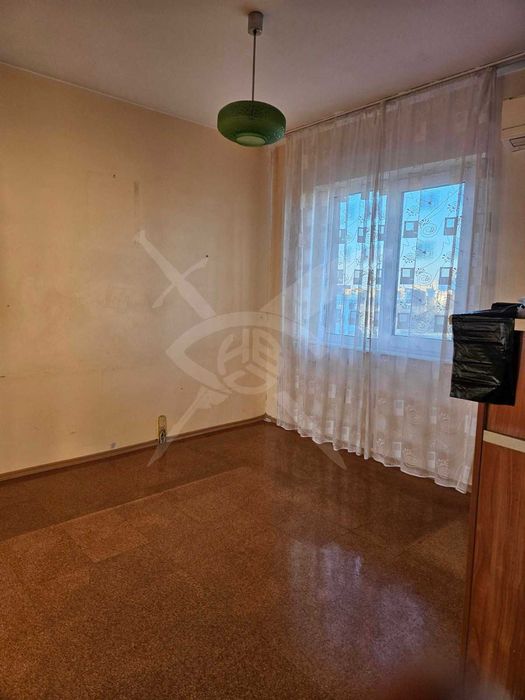 Продава се Тристаен апартамент в Пловдив, Тракия - 92 кв.м за 1296 €/кв.м - Снимка #2