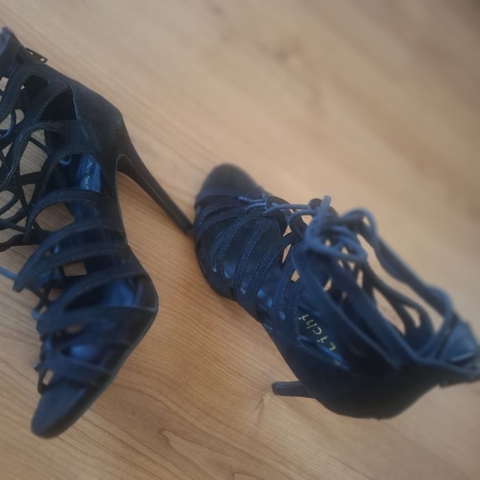 Продам туфли босоножки натуральная  замша