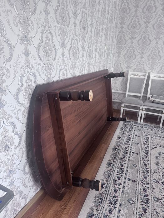 Длинный стол для зала