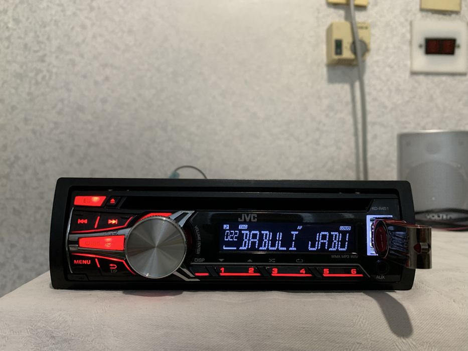Авто Cd плеър JVC USB
