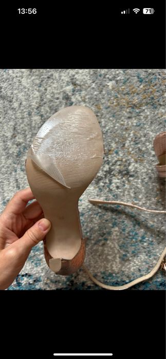 Sandale aurii noi cu toc subtire, piele naturala, marime 35