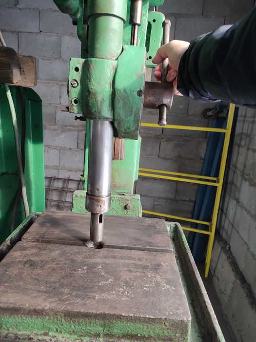 Сверлильный станок модель 2118