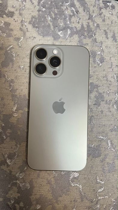 Продам Iphone 16 pro max в хорошем состоянии