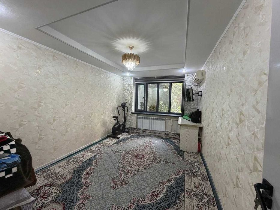 2 хоналик квартира 2 кават кирпичный дом, центральный аптека