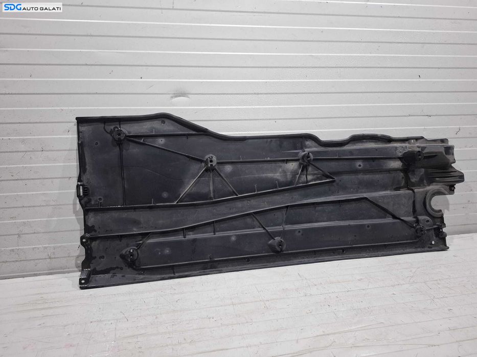 Scut Lateral Dreapta Protectie Caroserie Podea Prag Volkswagen Passat B8 Combi Variant Break 2014 - 2023 Cod 3Q0825202F [L3946]