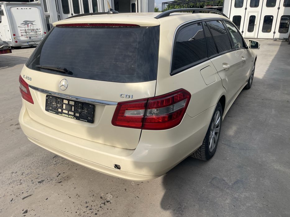 Mercedes E200CDI комби на части