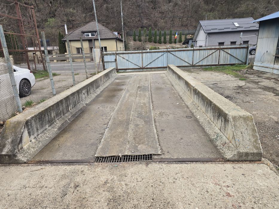 Hala + teren de vânzare Dej str. 1 Mai nr. 85