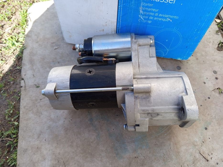 Продам стартер на хундай старэкс