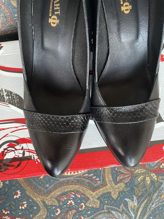 Дамски обувки естествена кожа