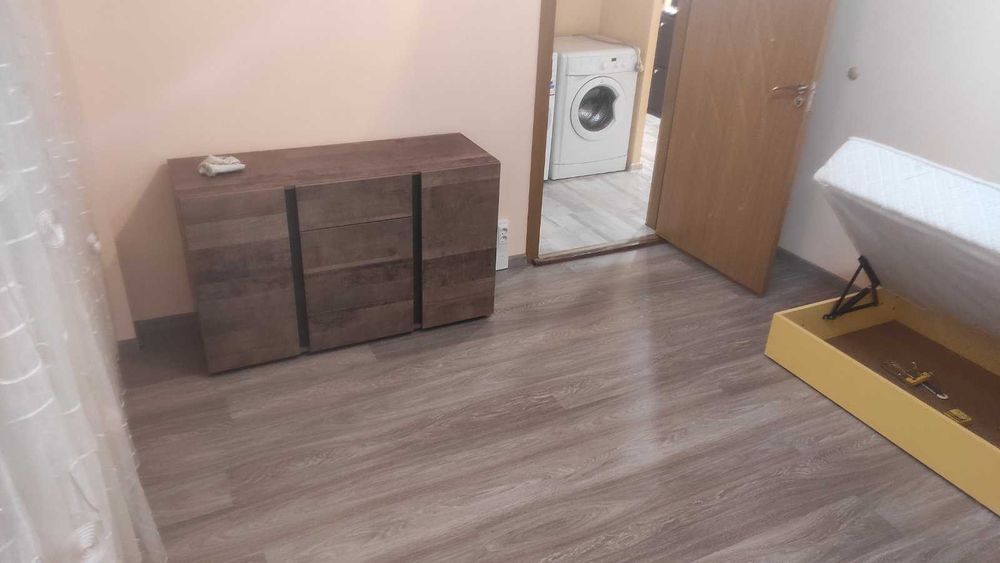 Дава се под наем Тристаен апартамент в Бургас, Изгрев - 64 кв.м за 498.27 € - Снимка #2