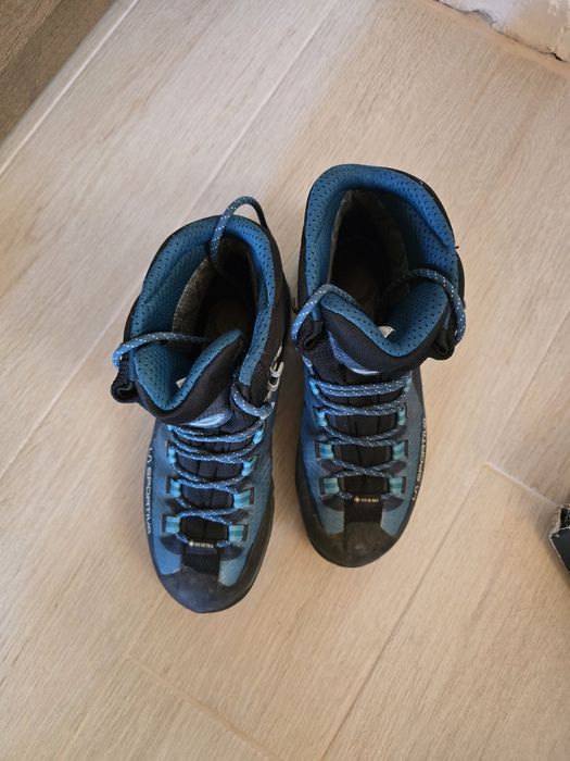 Туристически обувки La Sportiva