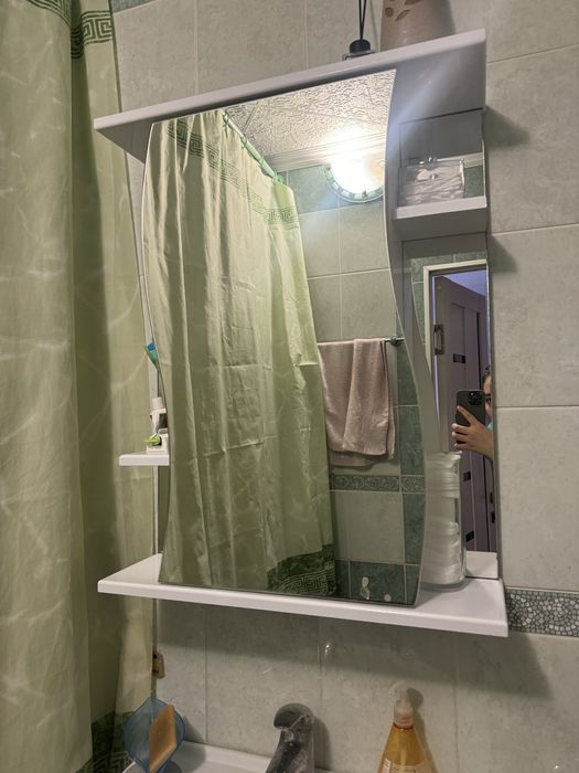 Продам раковину с зеркалом