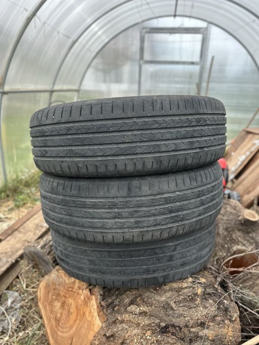 Летни Гуми Continental 215/60 R18