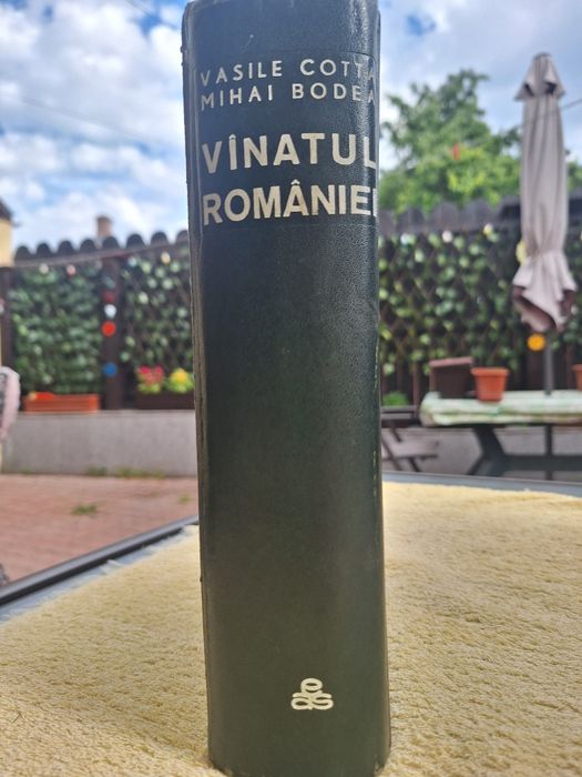 Carte veche "Vânatul Romaniei"