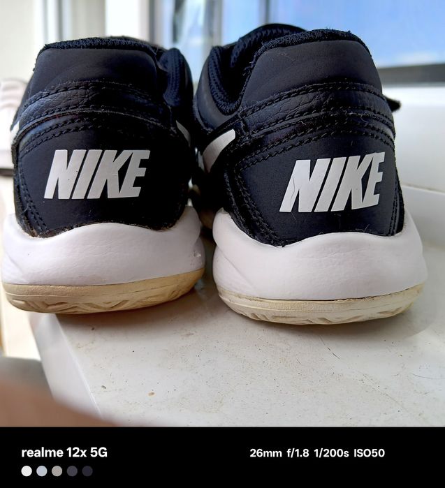 Дишащи маратонки Nike