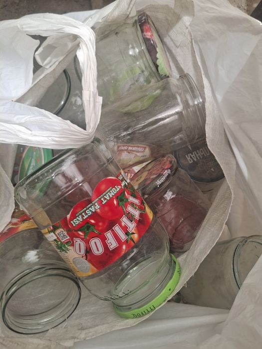 Банки разного размера