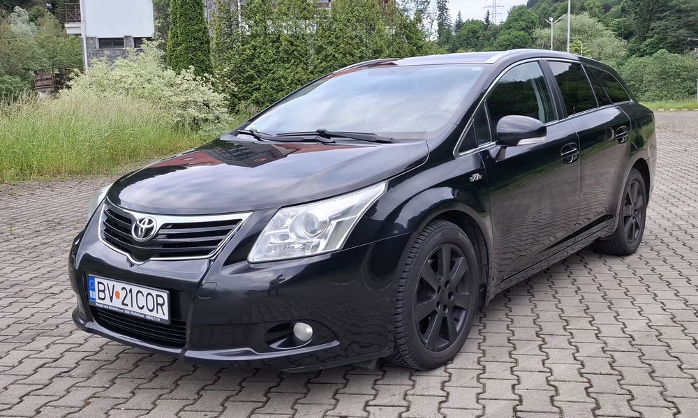 TOYOTA Avensis