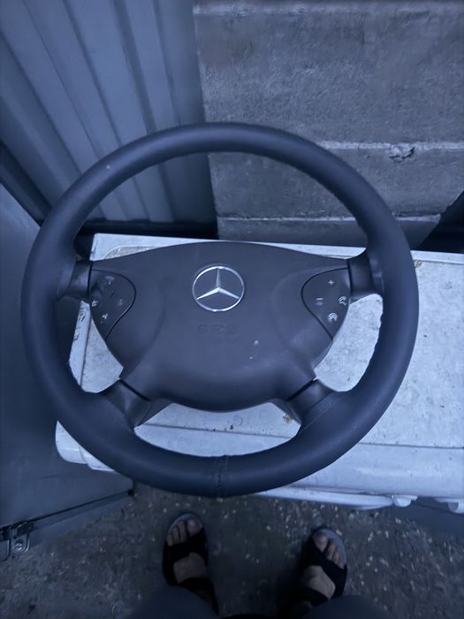 Руль на Мерседес 211 в сером цвете