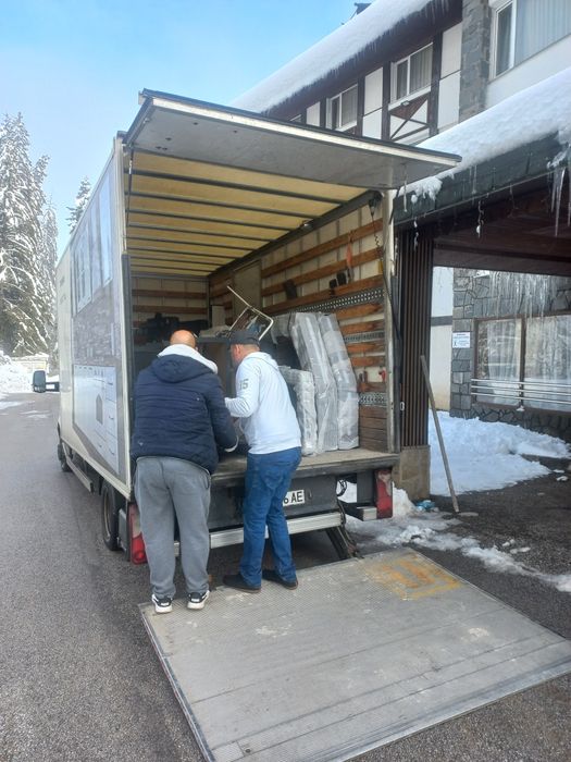 Транспортни услуги бус падащ борд товарно такси