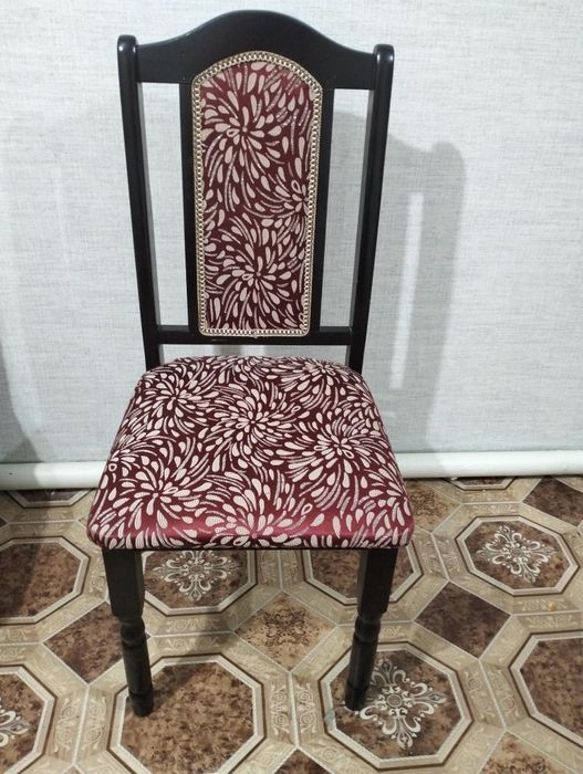 Продам стол со стульями