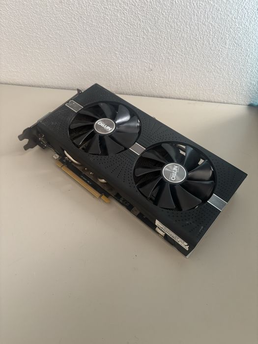 Placa video 4 gb / GDDR5/ 256 bit Radeon RX570