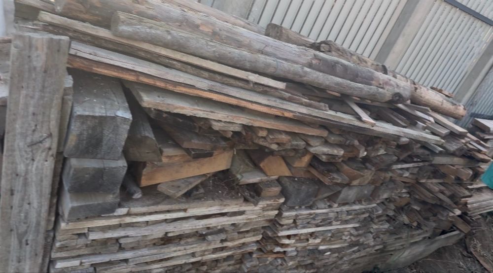 Lemne de foc uscate / Deșeuri din lemn / Resturi construcții – 5 metri steri
