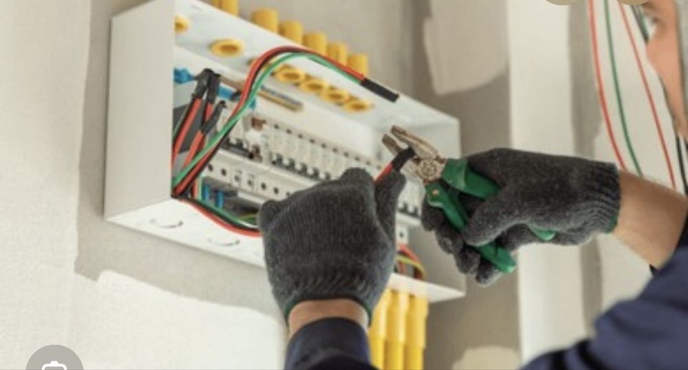 Instalator sanitare & Electrician