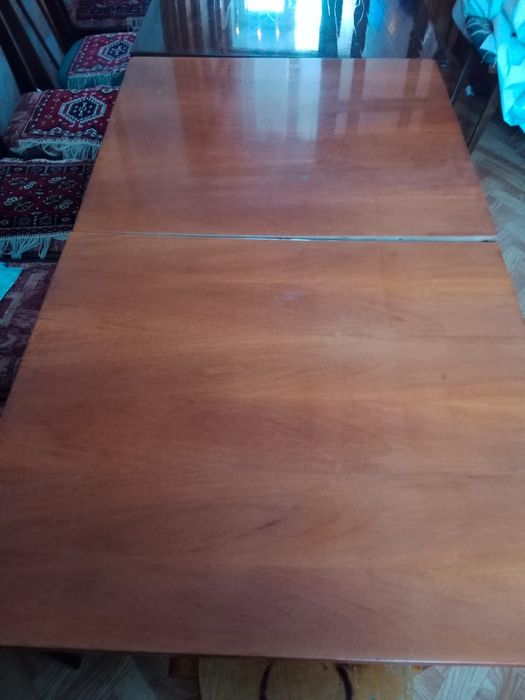 Екі стол сатылады