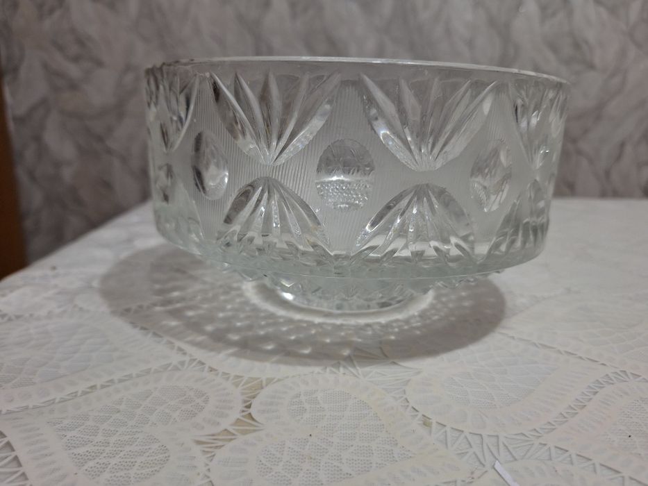 Хрустальная посуда для фруктов