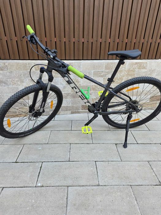 Bicicleta si trotineta