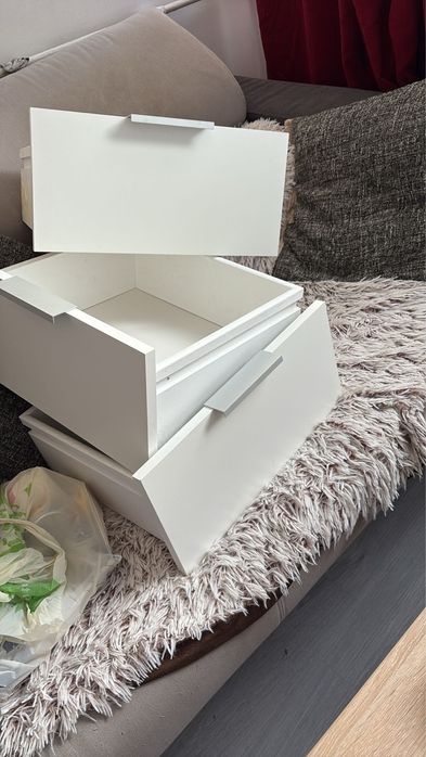 Vand comoda in stare foarte buna ca noua cu 250 de lei