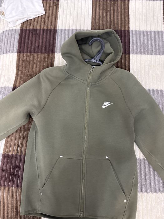 Вещи найк, практически новые