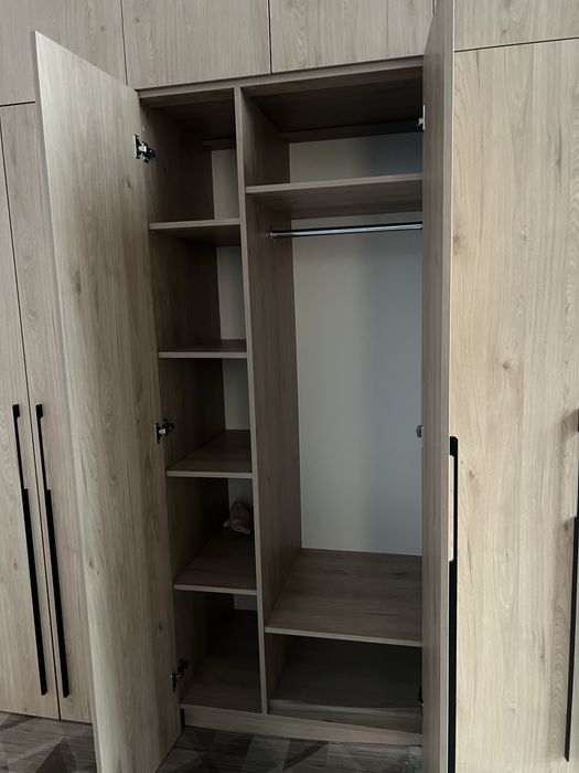 Шкаф дерево продам