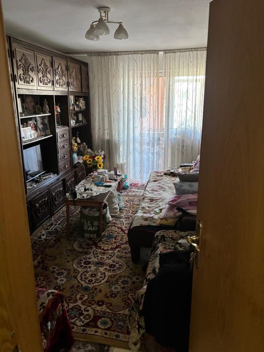 Vând apartament 2 camere decomandat, 46 mp, Etaj 3, mobilat – Lângă Liceul Ion Minulescu