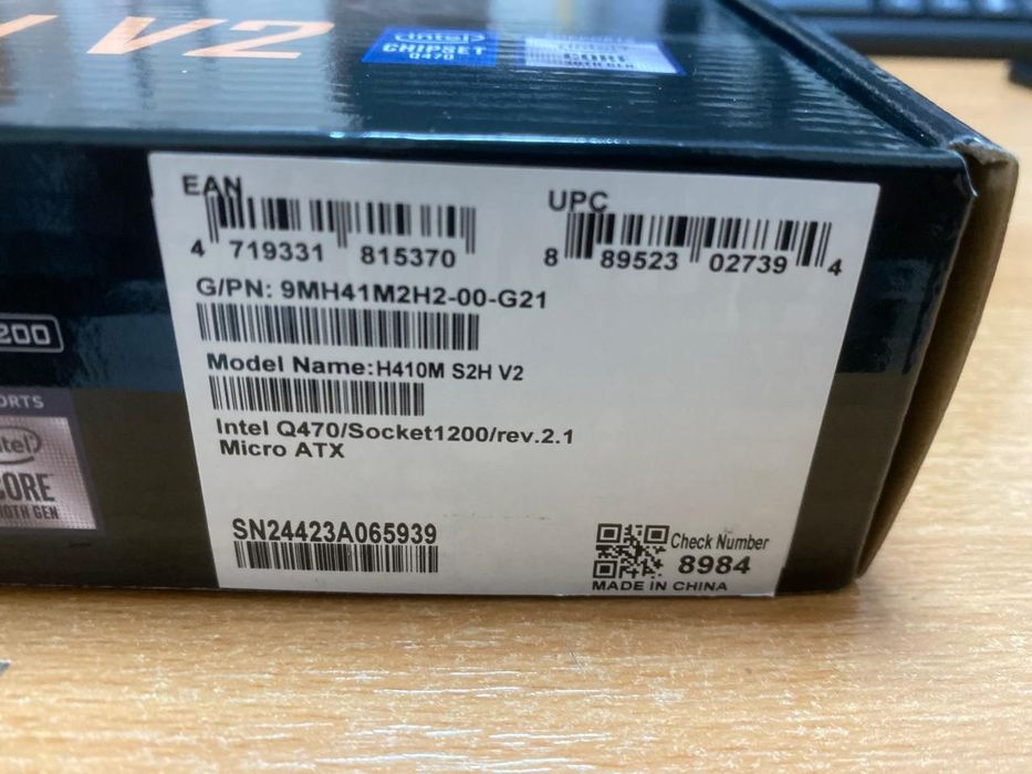 Материнская плата