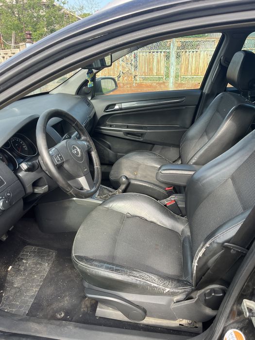 Dezmembrez Dezmembrari opel astra G și Astra H