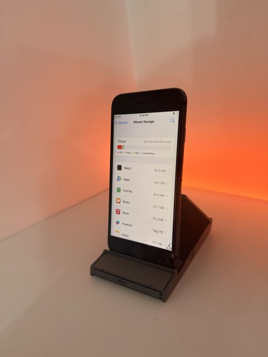 vand iphone 8 64gb