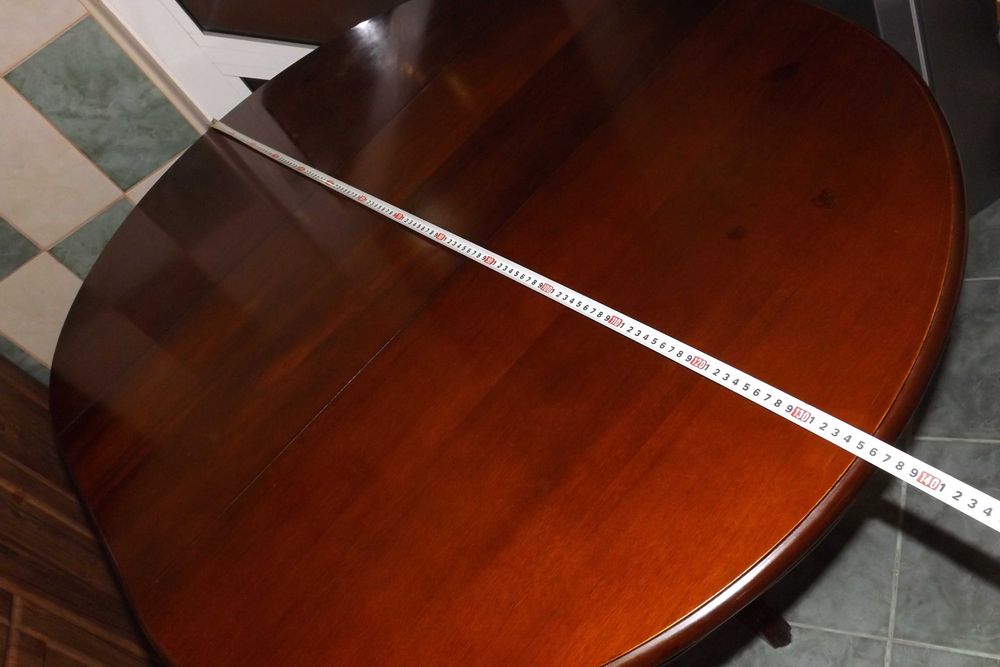 MASA EXTENSIBILA  din lemn masiv pentru 4 sau 6 persoane, Made in Germany, PERFECTA STARE
